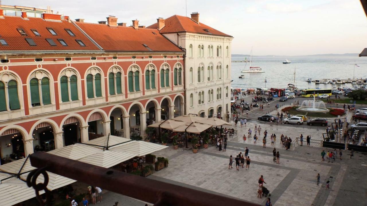 Loft At Republic Square Daire Split Dış mekan fotoğraf